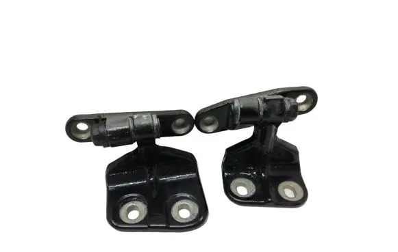 Rear door hinge set