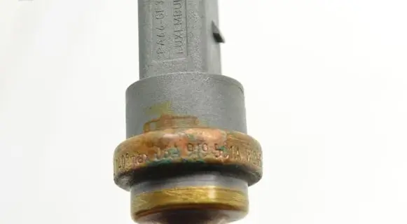 Volkswagen Tiguan Coolant temperature sensor 06A919501A