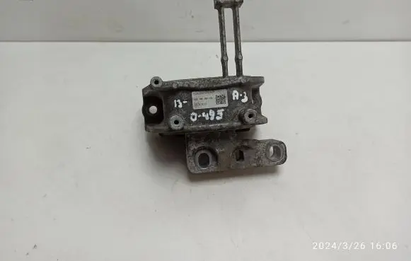 Audi A3 S3 8V Engine mount bracket 5Q0199262CS