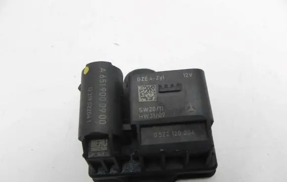 Mercedes-Benz C AMG W204 Glow plug pre-heat relay A6519000900 MB1043
