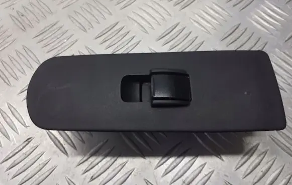Mitsubishi Colt CZ3 Quarter vent window switch MR587944