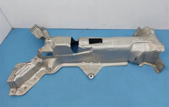 Exhaust heat shield