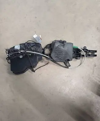 BMW X3 F25 Front door lock 1120085 51217331740