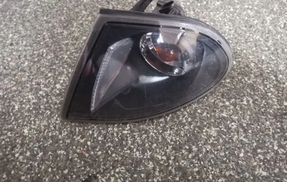 BMW 3 E46 Front indicator light