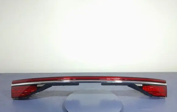 Audi A8 S8 D2 4D Number plate light 4N0945095H