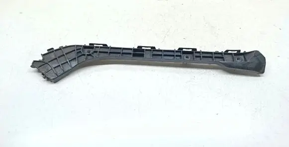 Rear bumper mounting bracket