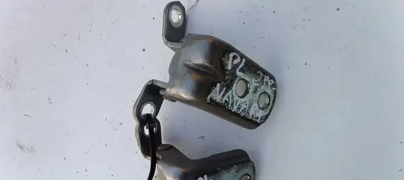Nissan Navara D40 Loading door hinge set 