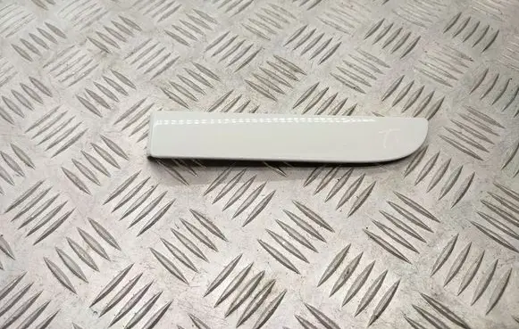 Roof trim bar molding cover
