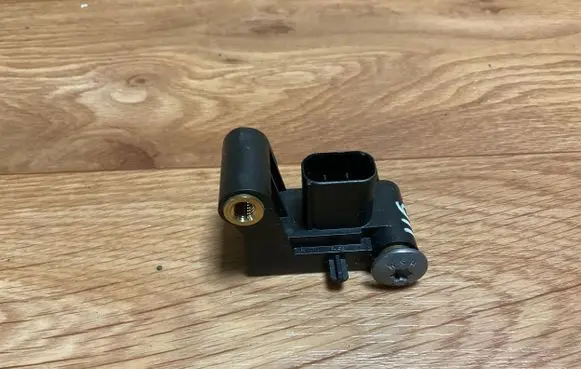 BMW 5 E60 E61 Airbag deployment crash/impact sensor 6977398 110709 001513