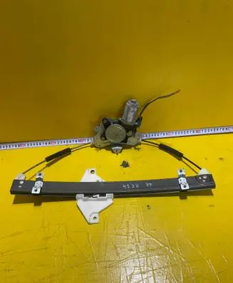 Chevrolet Captiva Front door electric window regulator 96627080