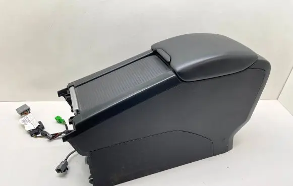 Volvo XC60 Armrest 39855367 30791467 39868874