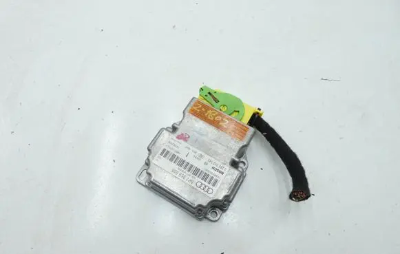 Audi A3 S3 8P Airbag control unit/module 8P7959655 0285010143