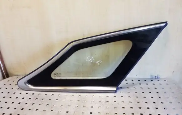 Hyundai i40 Rear side window