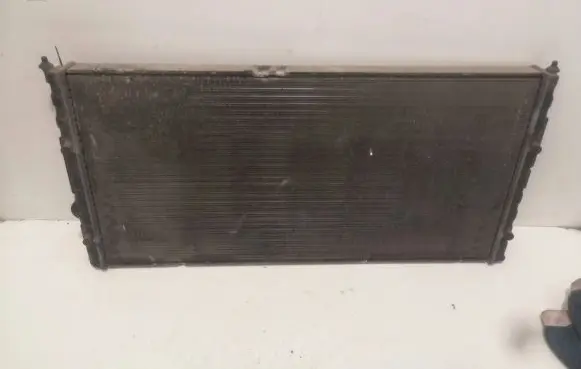 Volkswagen PASSAT B4 Coolant radiator 3A0121253C 757084R 3A0121253L