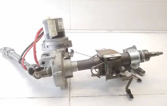 Steering wheel axle set