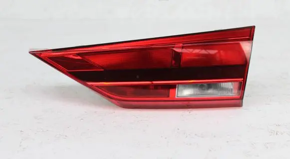 Audi Q3 F3 Rear/tail lights 83A945076 646252 646000