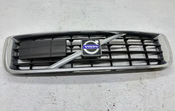 Volvo S80 Front bumper upper radiator grill 30698973 30764072