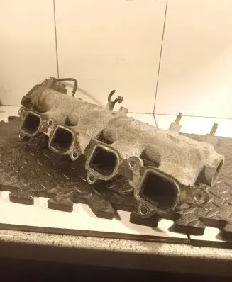 Nissan Pathfinder R51 Intake manifold 1104602112