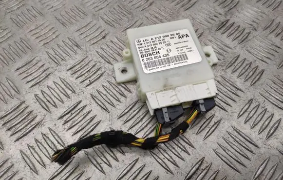 Mercedes-Benz E C207 W207 Parking PDC control unit/module A2129009505