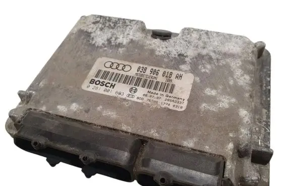 Audi A3 S3 8L Engine control unit/module 038906018AH 0281001693