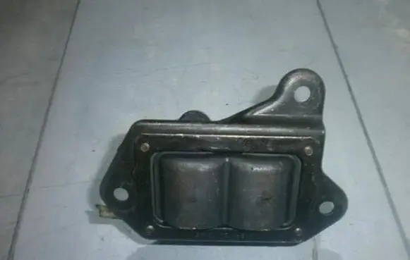 Ford Escort High voltage ignition coil 88sf12029a1a