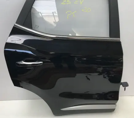 MG ZS Rear door
