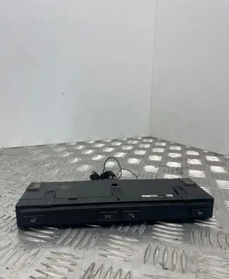 BMW 5 E60 E61 Seat heating switch 6952479 13580362 418955