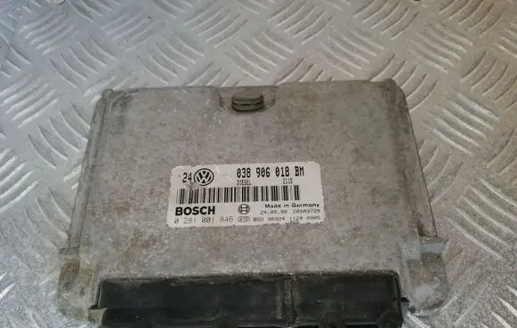 Volkswagen Golf IV Engine control unit/module 038906018BM 0281001846