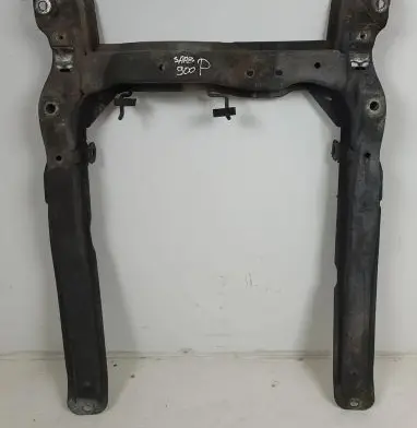 Saab 900 Front axle beam 