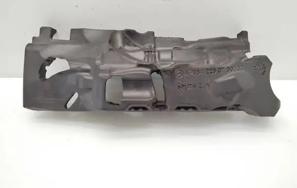Mercedes-Benz E W213 Heat shield in engine bay A6542260700