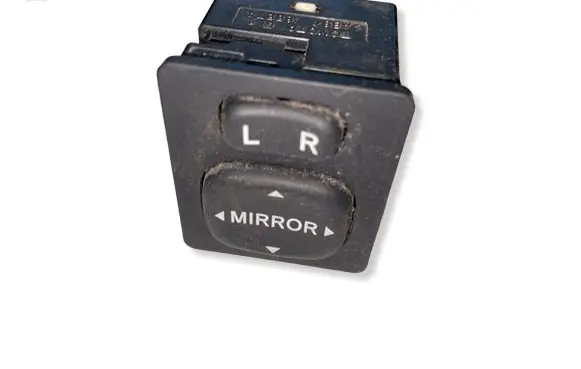 Toyota Verso Wing mirror switch 183574