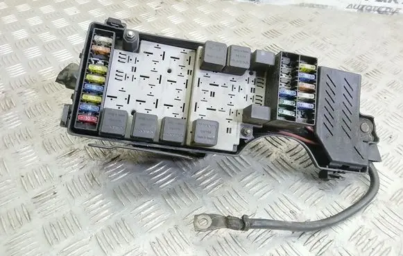 Volvo S80 Fuse module 9441606