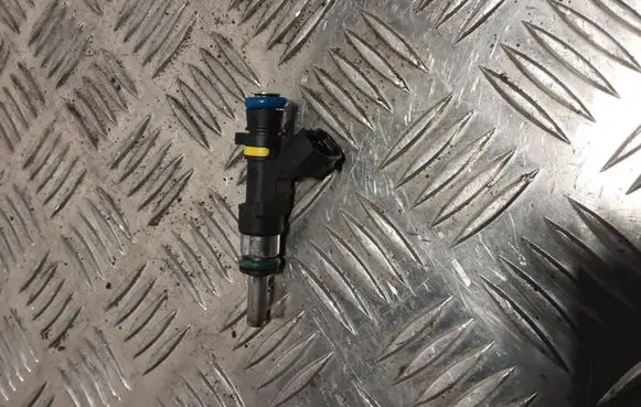 Mitsubishi Outlander Fuel injector 1465A412