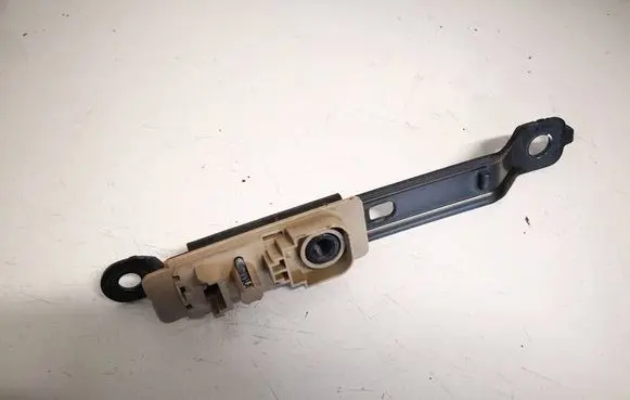 Nissan Murano Z50 Seat belt adjustment rail 