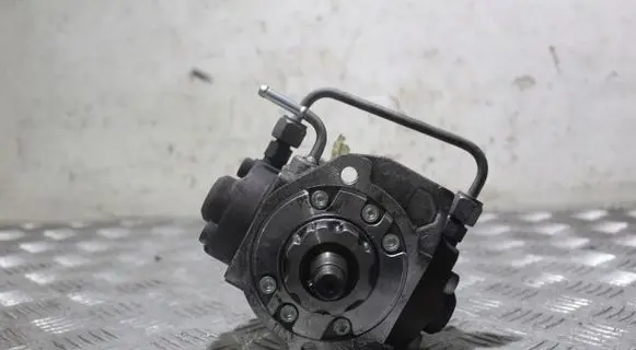 Subaru Legacy Fuel injection high pressure pump 