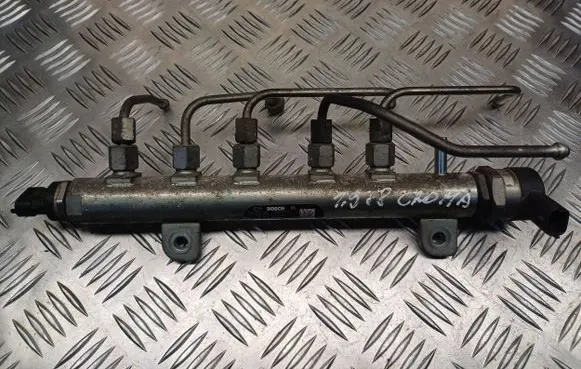 Opel Zafira B Fuel main line pipe 55200266 0445214056 0281002507