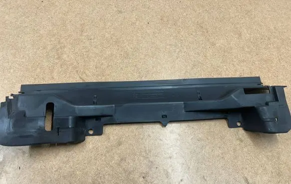BMW 3 E46 Radiator trim 51718211467 8211467