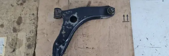 Volvo S40, V40 Front lower control arm/wishbone