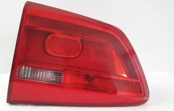 Volkswagen Touran II Tailgate rear/tail lights 176452