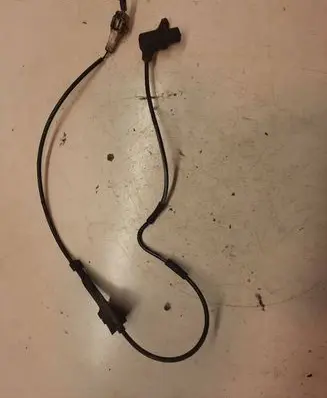 Toyota Avensis T250 ABS brake wheel speed sensor 0265006