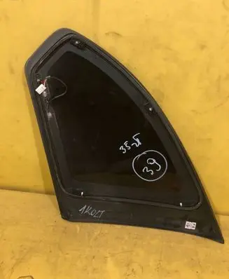 Chevrolet Captiva Front triangle window/glass 147KM
