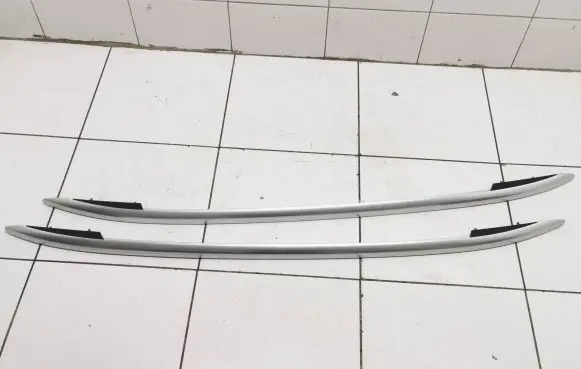 Roof bar rail