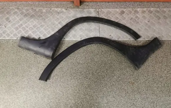 Fiat 500L Rear arch trim 735568354