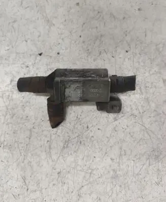 Audi A3 S3 8L Breather valve 