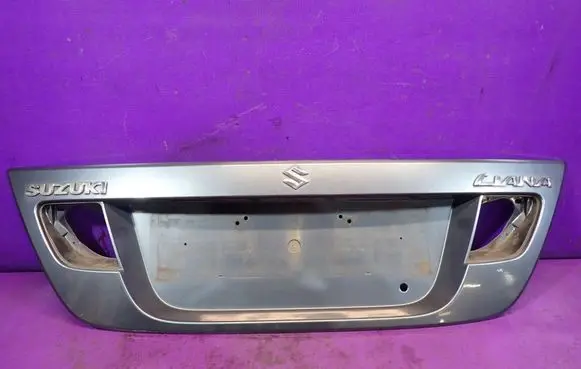 Suzuki Liana Trunk door license plate light bar 
