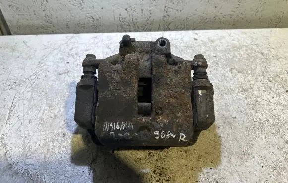 Opel Insignia A Front brake caliper