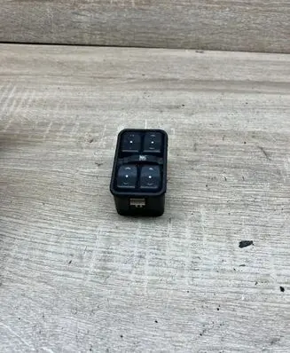 Opel Zafira A Electric window control switch 90561086 13363401