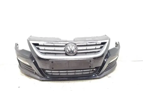 Volkswagen PASSAT CC Front bumper 