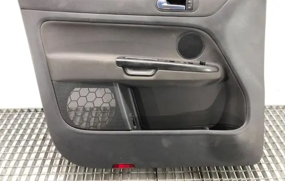 Volkswagen Golf Plus Front door card panel trim