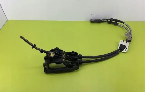 Toyota Avensis T250 Gear shifter/selector 
